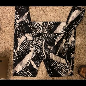 Lululemon wunder unders.